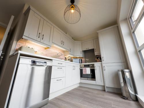 Kitchen, Luxury 2-Bedroom Apartment Overlooking the Beach with Private Balcony in Bundoran