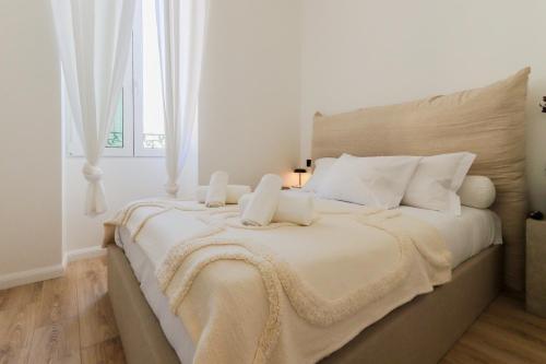 Fancy 3BR Duplex Near Nice Port & Old Town | By Airnest, Ницца (фото 3)