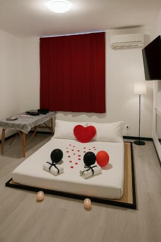 Lovers' Nest - Spa Apartment, Roma (foto 4)