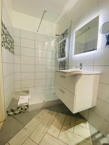 The Originals City Hôtel Azur Fos-sur-Mer - image 9