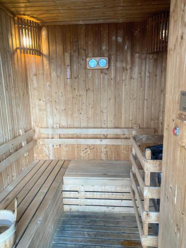 파타야 EDGE Central PATTAYA SKY 4성급 호텔 객실