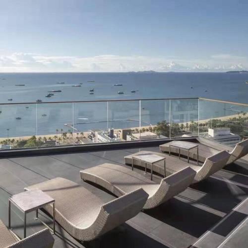 파타야 EDGE Central PATTAYA SKY 4성급 호텔 수영장