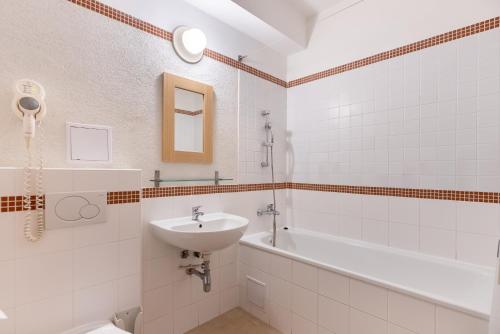 Hotel and Park Divoká Voda obrázok