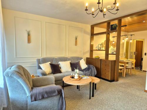 Cozy Farmhouse mit Terasse - 5min zum Waldweg in Bischofsgrun