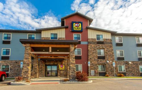 My Place Hotel Grand Forks - 숙소 외관