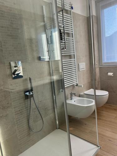 The VIEW - Spacious modern apt, Como (Foto 8)