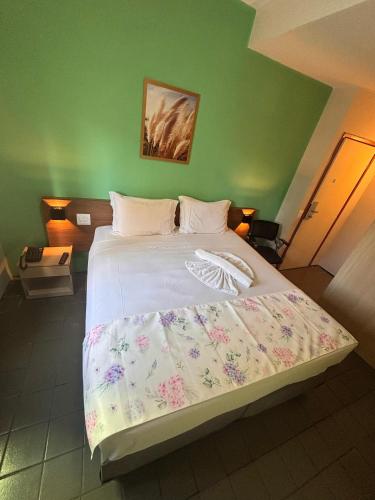 Double Room image 10