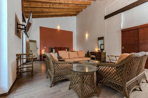 Iekārtas, Radisson Hotel Cuernavaca in Crucero Tezoyuca