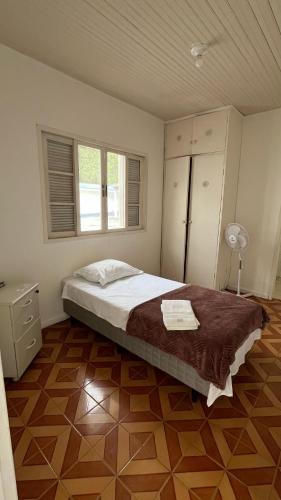 1 twin bed