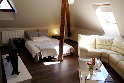 Apartmánové byty so saunou a vírivkou (Apartmanove byty so saunou a virivkou) in Lopej