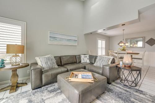 Seaside Condo with Pool and Views - Walk to Beach! - image 2