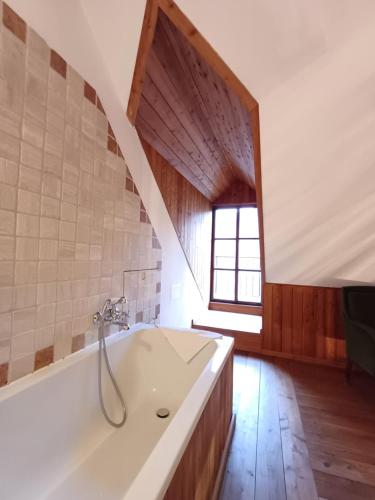 浴室, Callm-hotel in 卡爾穆恩茲