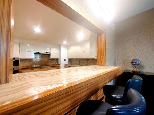 Artistic penthouse with amazing JBR Beach and sea view - image 8