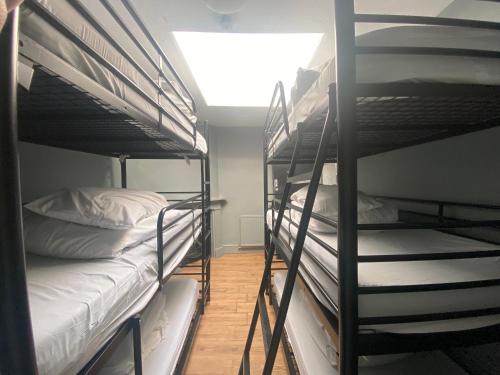 Queen Elizabeth Hostel - image 4