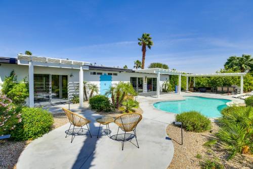 Mtn Views and Outdoor Oasis Palm Springs Getaway