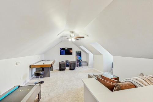 Lake Escape Getaway Lake Escape Getaway