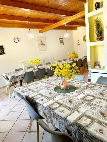 Étterem, Forras Vendeghaz in Szálka