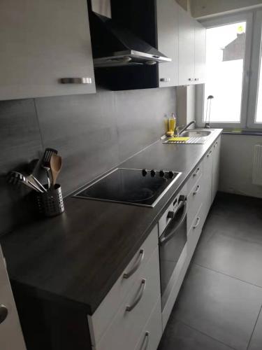 Appartement Confortable Proche Centre Et Ideal Pour Uliege Sart Tilman - Liège