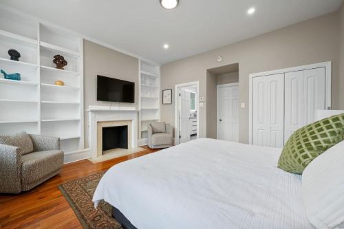 Luxury Townhouse in NYC - image 2