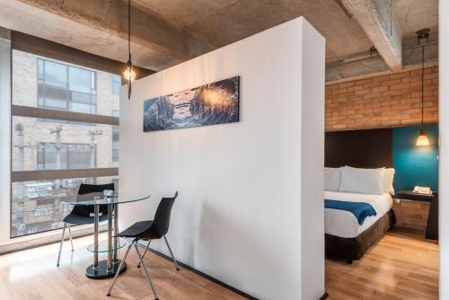 Superior Apartment room in Hotel 5 Elementos Corferias by HBP