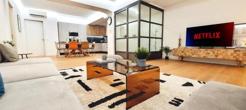 Suite CityLife 6 Guests - XL Living and 2 Baths, Milan