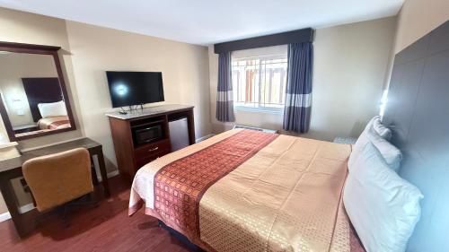 Valley Inn - image 9