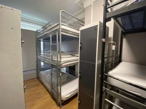 Queen Elizabeth Hostel - image 13