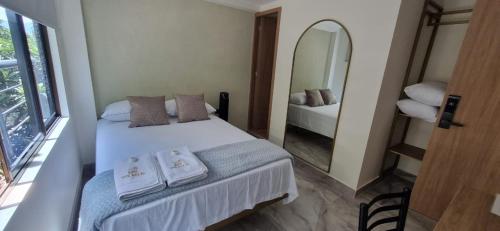Deluxe Room image 10