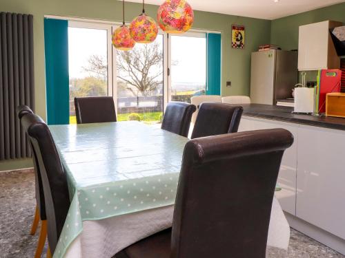 A szálláshely kívülről, Afallon in Llannerch-y-Medd