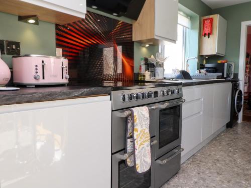 A szálláshely kívülről, Afallon in Llannerch-y-Medd