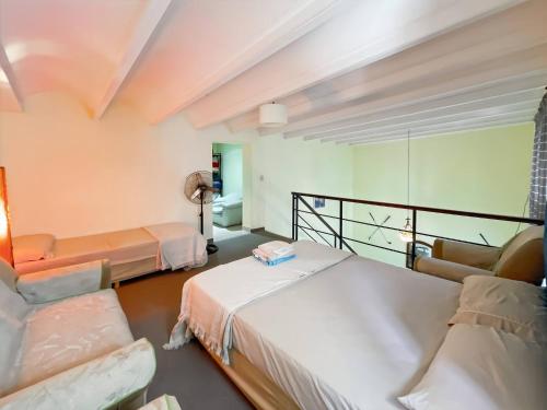 Loft en Monserrat with balcony