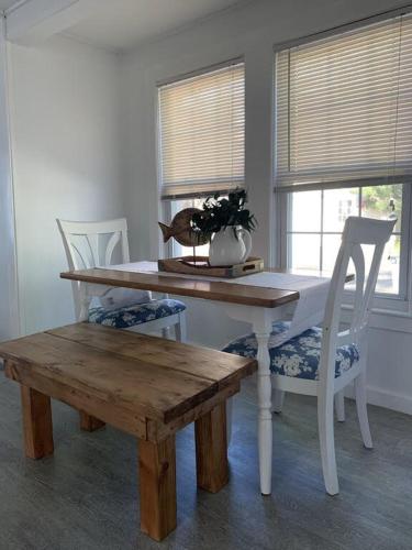 Make Lasting Memories at the Bougie Beach Bungalow Make Lasting Memories at the Bougie Beach Bungalow