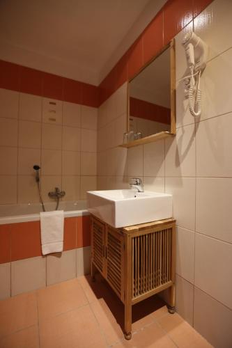 Hotel King George - image 11