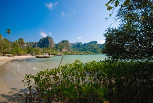 B201-Nice Seaview One Bedroom Apartment At Ao Nang - image 3