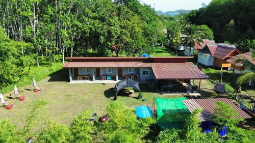 Mukda hostel in Phang Nga