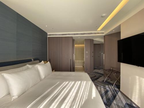 Suite, deluxe, junior