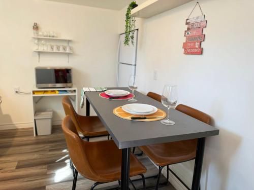 บริการและสิ่งอำนวยความสะดวก, Sunrise BnB - Free Parking near เดอะบีชวิลเลจ