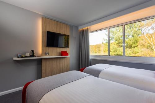 Holiday Inn Express Norwich an IHG Hotel - image 9