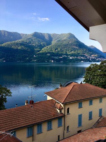 Skats, The Wee House on the Lake in Carate Urio