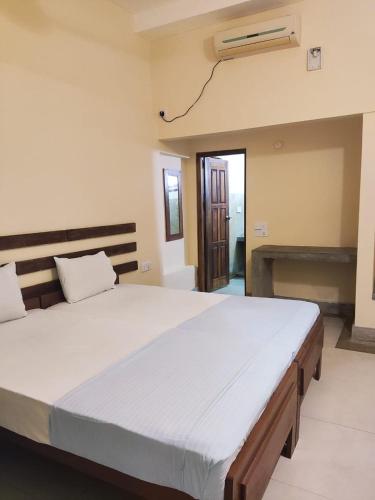 Inn On The Bay Home in Pasikuda