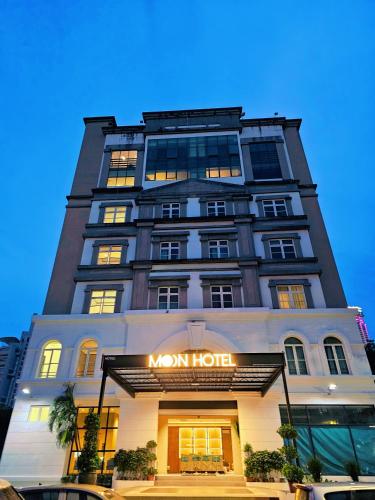 Exterior view, Moon Hotel in Penang