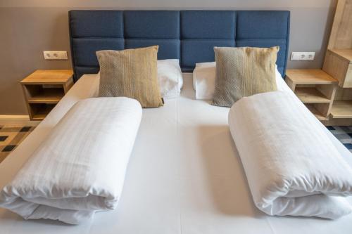 KH Opera Apartments - image 11