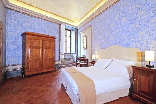 Delcorto Suites