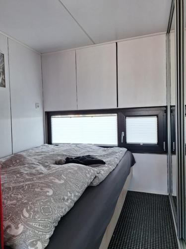 Houseboat of Grimm in Burg auf Fehmarn