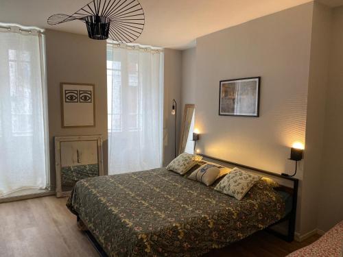 MAISON GERMÈS - CENTRAL & STANDING - CYCLING & SKI HOUSE IN LUCHON - Appartements traversants - Lits 180 King Size - Linge de lit et de toilette inclus - Parking et Espace Télétravail, Luchon