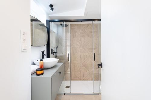 Three-Bedroom Loft Apartment image 10