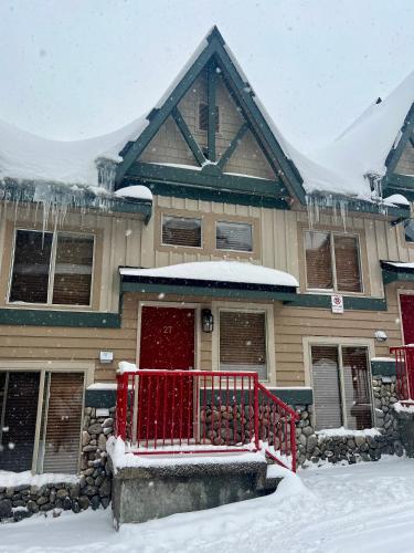 Townhouse, Ski in Ski out in Big White, Canada