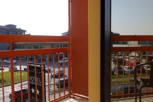 Double Room with Balcony image 8