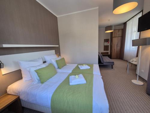 Triple Room image 6