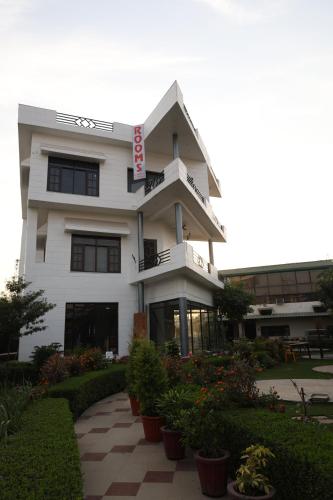 ทัศนียภาพภายนอกโรงแรม, RIVER VIEW RESORT  in บาฮาดราบัด